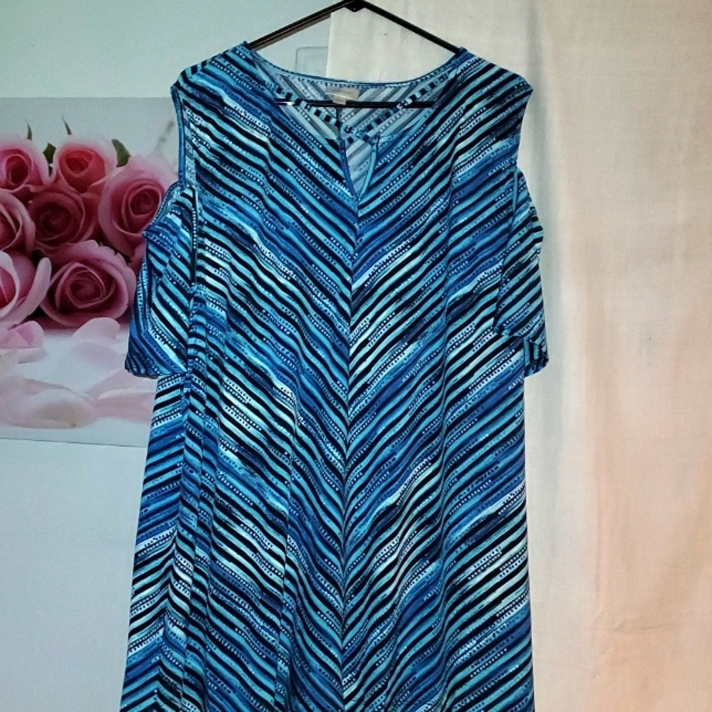 Cold shoulder top